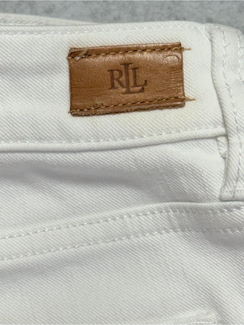 LRL Ralph Lauren White Bermuda Shorts Womens Size 8 Stretch Mid Rise Mid Length - Picture 4 of 8